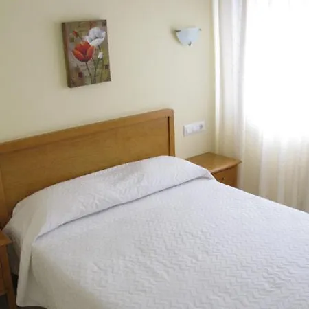 מלון Restaurante Tulipanes San Salvador de Poio